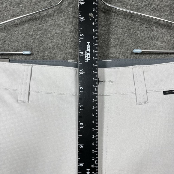 Travis Mathew Wanderlust Golf Shorts Mens 33 Gray Performance 9" Inseam - Picture 10 of 15